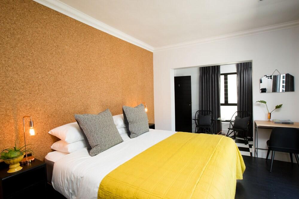 Twice Central Guest House Stellenbosch Ngoại thất bức ảnh