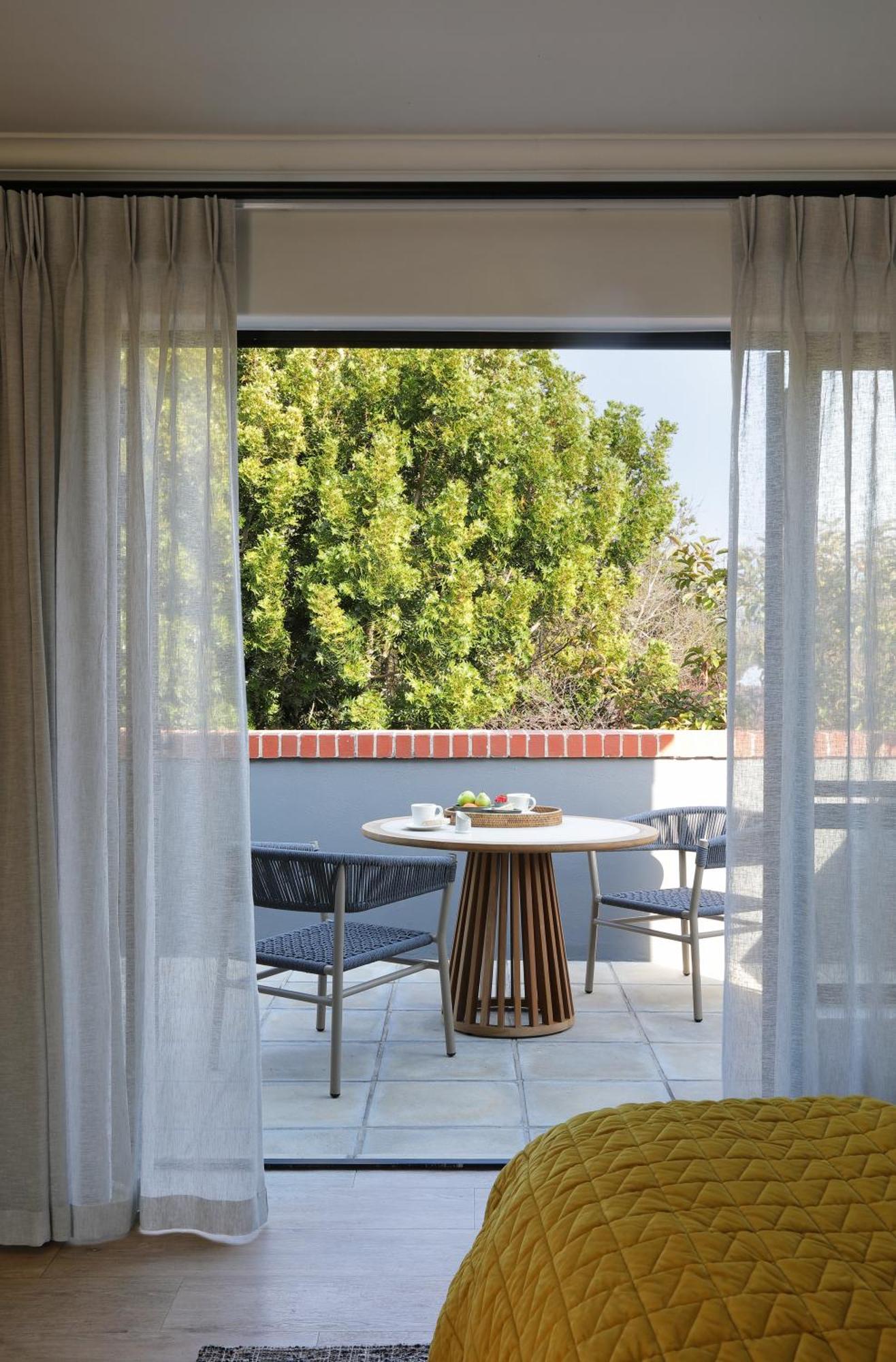 Twice Central Guest House Stellenbosch Ngoại thất bức ảnh