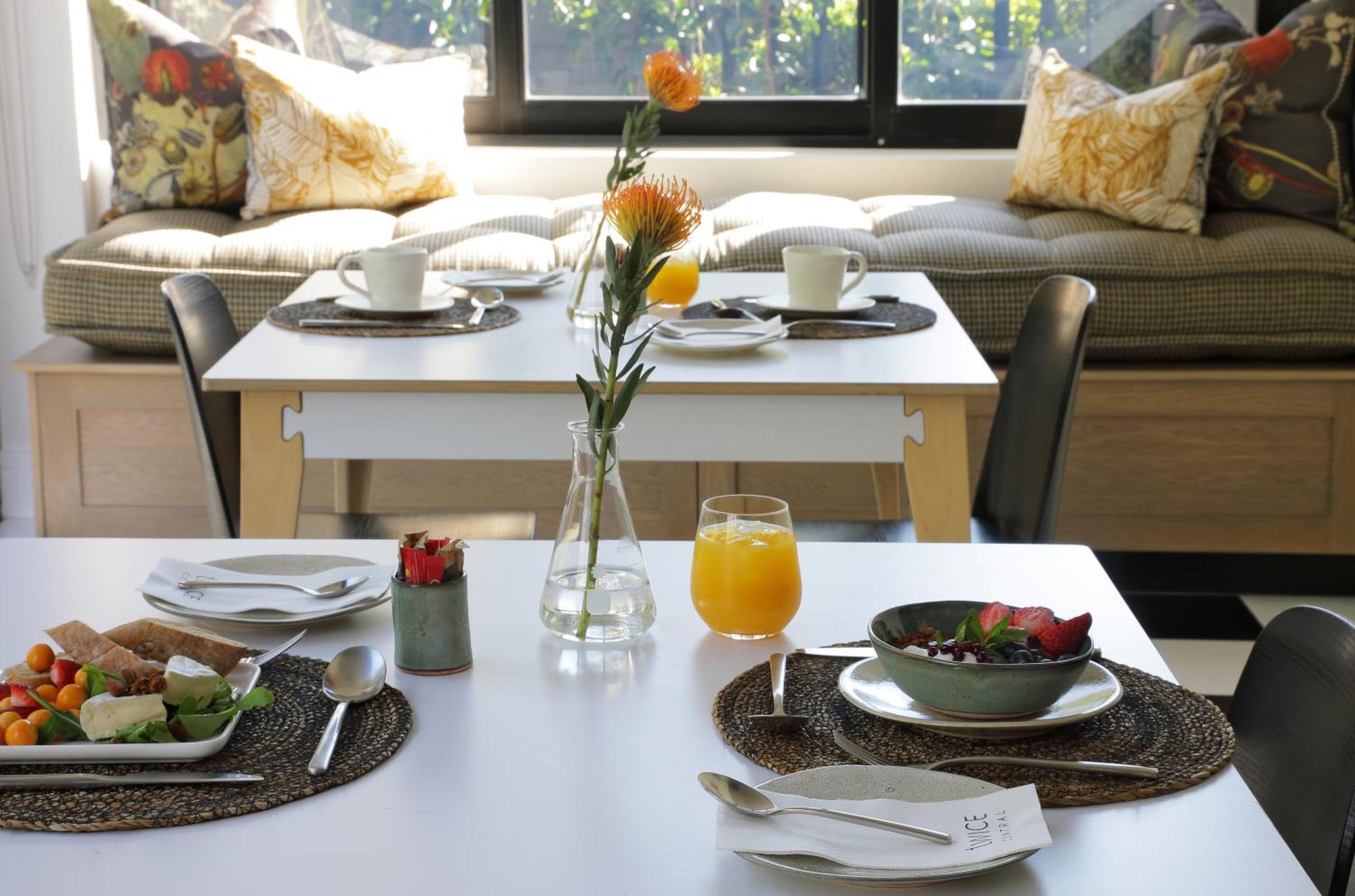 Twice Central Guest House Stellenbosch Ngoại thất bức ảnh